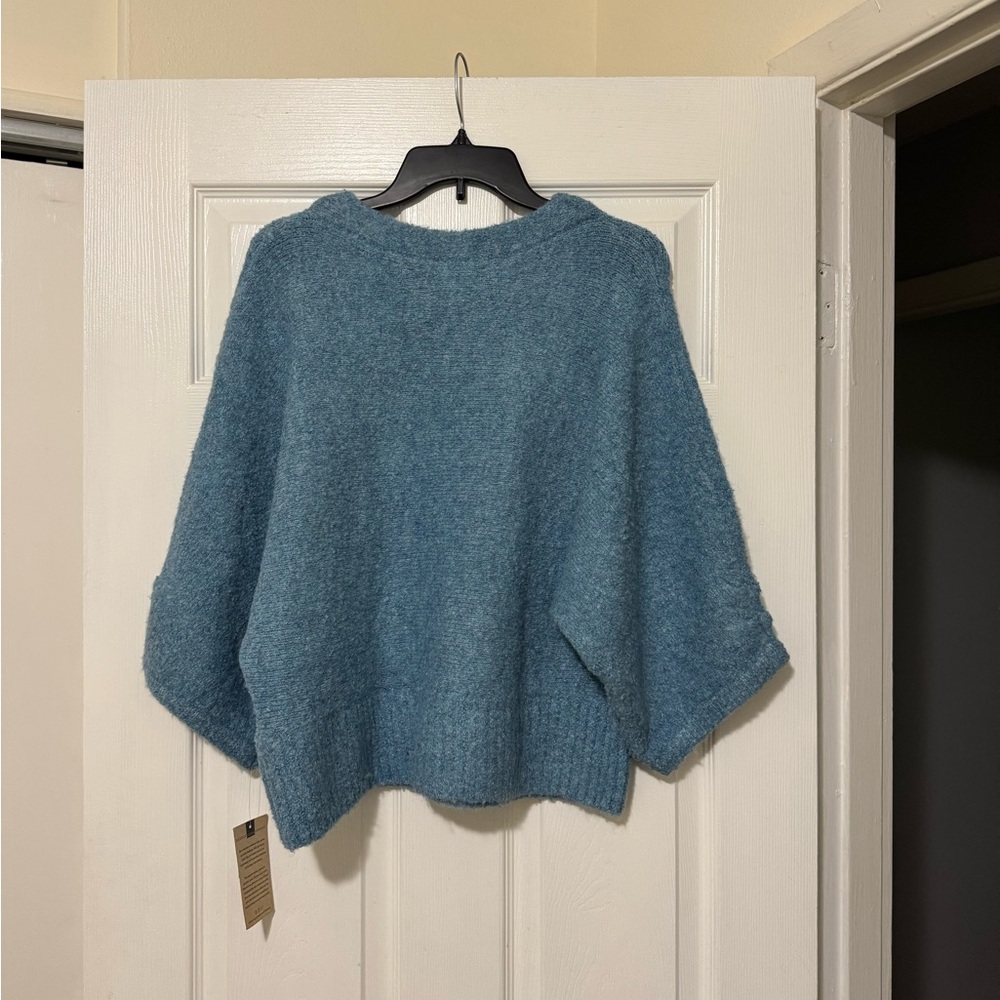 NWT Democracy Wide Sleeve Sweater Size XL - Picture 2 of 5